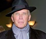 Peter Weller arrivera dans Dexter