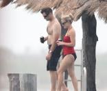 Reese Witherspoon et son chéri Jim Toth en vacances au Mexique
