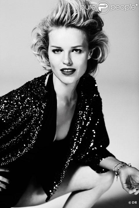 Eva Herzigova pour Janet & Janet