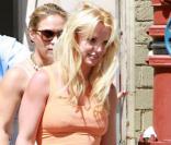 Britney Spears dans un état capillaire critique. Son coiffeur est-il en  prison avec Lindsay Lohan ? 20/07/2010