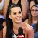 Katy Perry : Terriblement sensuelle et intégralement nue... Prête à tout pour vendre !