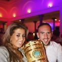 Dans l'affaire Zahia, Franck Ribéry brise le silence : "Je voudrais remercier ma femme"...