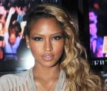 Cassie donne un concert au Vip Room de Saint-Tropez le 25 juillet 2010