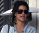 La ravissante Jessica Szohr : Blessée, mais... très bien accompagnée !