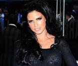 Katie Price lors de l'avant-première de  The Expendables , qui s'est tenue à l'Odeon de Leicester Square, à Londres, le 9 août 2010.