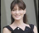 Carla Bruni : Après les médias iraniens, elle déchaîne également... les éditeurs français !