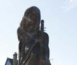 La statue de Johnny Hallyday à Verneuil-sur-Avre