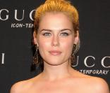 Rachael Taylor a joué dans le premier  Transformers , et porte aujourd'hui plainte contre son ex-petit ami pour coups et blessures. 