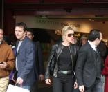Sharon Stone fait du shopping aux Galeries Lafayette, le 2/04/08