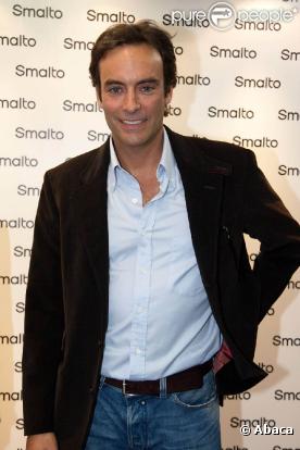 Anthony Delon à l'occasion de la Vogue Fashion Celebration Night 2010, avenue Montaigne, à Paris, le 7 septembre 2010.