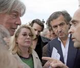 Catherine Deneuve a démenti fermement les propos insultants envers Carla Bruni que la presse italienne lui a prêtés, et que BHL (en photo avec elle en 2006 lors d'un hommage à la journaliste assassinée Anna Politkovskaia) a condamnés. 