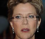 Annette Bening reçoit un prix d'honneur lors du festival de Deauville, vendredi 10 septembre.