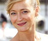 Julie Ferrier n'est pas venue  pour rien puisque le téléfilm  Un divorce de chien  qu'elle était venue défendre, a été récompensé du prix du Meilleur Scénario.  