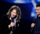 Steven Tyler et Ryan Seacrest à la conférence de presse d'American Idol.  22/09/2010