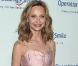 Calista Flockhart : Sans son mari et avec John Stamos, elle garde le sourire !