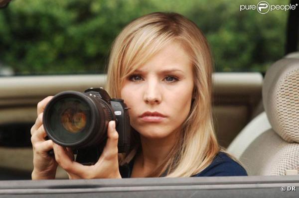 Des images de  Veronica Mars , avec Kristen Bell, série à succès diffusée entre 2004 et 2006.