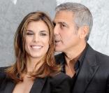 Elisabetta Canalis et George Clooney au défilé Giorgio Armani à Milan le 27 septembre 2010
