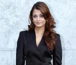 Aishwarya Rai au défilé Giorgio Armani à Milan le 27 septembre 2010