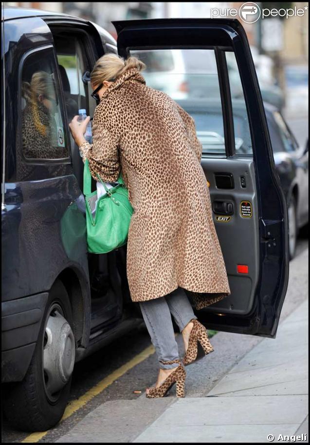 Patsy Kensit s'évade de Londres...
