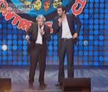 Michel Boujenah et Ramzy gèrent l'incident survenu pendant l'émission (en direct) Rire ensemble contre le racisme (diffusée le 2 octobre 2010 sur France 2)