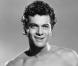 Tony Curtis : L'adieu d'Arnold Schwarzenegger, Jamie Lee et des proches...