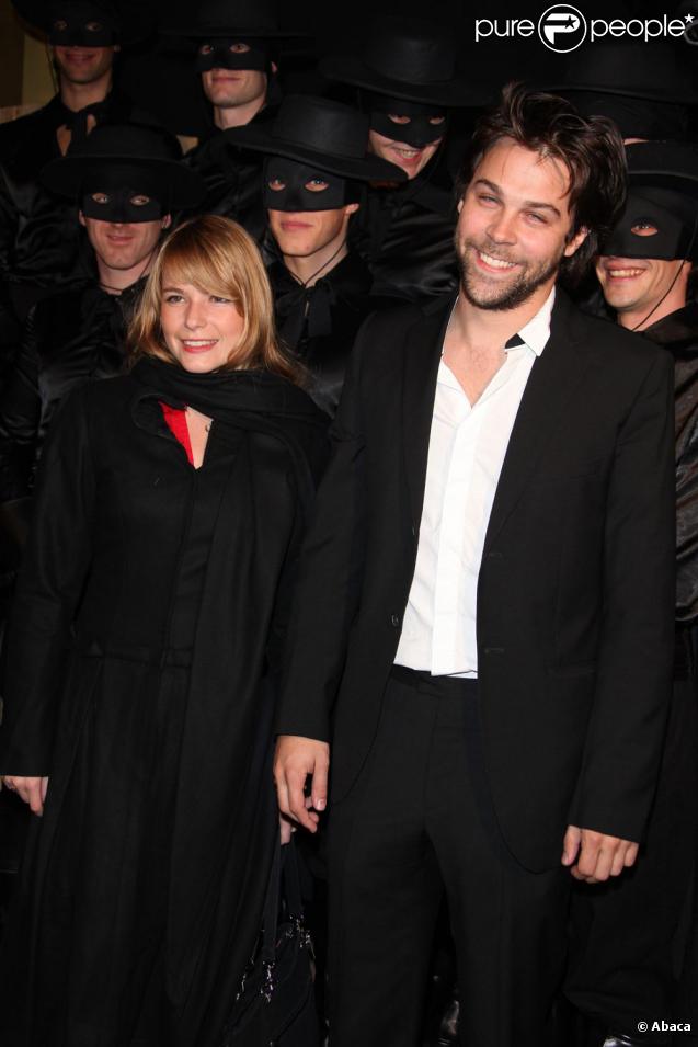 Cécilia Cara et son chéri Arthur Jugnot 