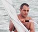 Juan Pablo Montoya : Le jeune papa se détend en se jetant à l'eau !