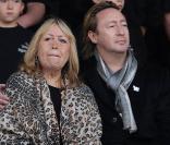 Samedi 9 octobre 2010, Cynthia et Julian Lennon, première épouse de John Lennon et leur fils, dévoilaient à Liverpool un monument baptisé Paix et Harmonie à la mémoire du défunt Beatle pour le 30e anniversaire de sa naissance.