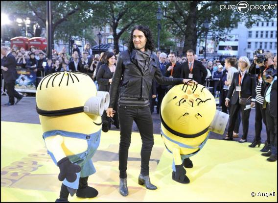 Russell Brand à la première de  Despicable Me , à l'Empire Cinema, sur Leicester Square, à Londres