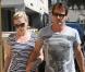 Anna Paquin en promenade à Santa Monica avec son mari Stephen Moyer, à Los Angeles, le 11 octobre 2010.