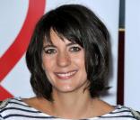 Estelle Denis (photo) était pressentie pour animer 100% Poker : il semblerait que Karima Charni ait finalement raflé la mise !