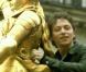 Raphaël, après Terminal 2B et Bar de l'Hôtel, a dévoilé un troisième single extrait de l'album Pacific 231 : Le Patriote. Samuel Benchetrit en a réalisé un clip dans Paris, filmant le chanteur sur la statue équestre de Jeanne d'Arc.