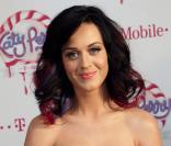Katy Perry lancera, en novembre, son premier parfum,  Purr .  