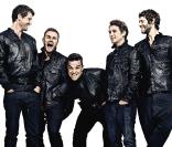 Take That immortalisé par Bryan Adams pour  Q Magazine , décembre 2010