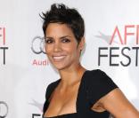 Halle Berry, habillée d'une robe Elie Saab, lors du AFI Fest à Los Angeles le 9 novembre 2010