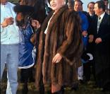 Sylvia Roth, veuve du milliardaire Daniel Wildenstein décédé en 2001, s'est éteinte à son tour, des suites d'un cancer, dans la nuit du 12 au 13 novembre 2010. Mais sa querelle avec les héritiers Wildenstein s'est transformée en affaire d'Etat.