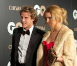 Diego Forlan et sa femme Zaira Nara à la soirée de gala GQ, les Hommes de l'année, à Madrid le 22 novembre 2010