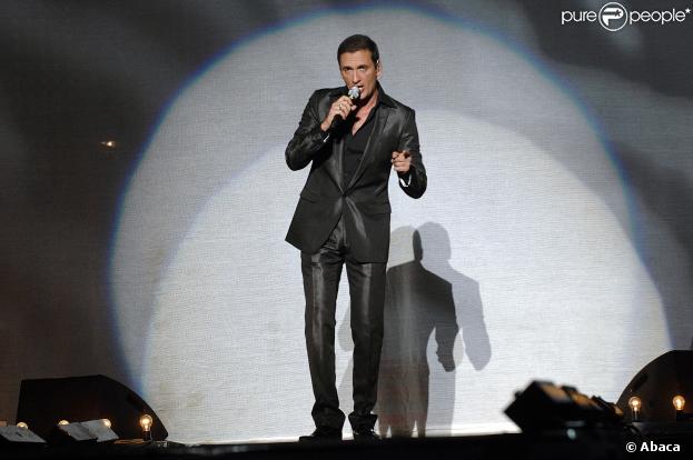 Dany Brillant en plein concert