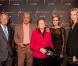  Georges Delettrez, Pierre Cornette de Saint Cyr, Doris Brynner, Laeticia Hallyday et Delphine Arnault lors de la vente aux enchères des Frimousses le 7 décembre dans l'Hôtel des Ventes Drouot Montaigne à Paris 