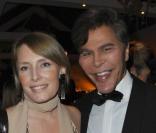 Grichka Bogdanoff et une amie lors de la 34e cérémonie des Best Awards le 13 décembre 2010 au salon Hoche à Paris