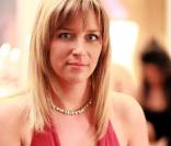 Sarah, prétendante à Qui veut épouser mon fils ?. 