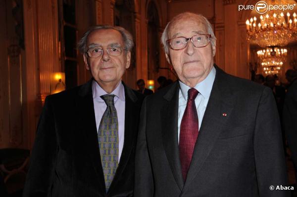 Remise de médailles au ministère de la culture, le 14 décembre 2010 à Paris : Bernard Pivot et Alain Decaux 