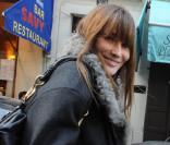 Carla Bruni à la sortie de la radio RTL il y a quelques jours