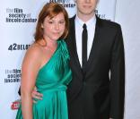 Colin Hanks a épousé sa fiancée le 8 mais 2010. 