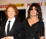 Mick Hucknall et sa Gabriella : ils se sont unis en mai 2010. 