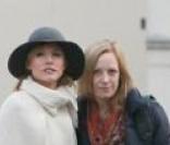 Kristen Bell joue les touristes à Paris, le 15 décembre 2010.