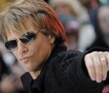 Bon Jovi, comme en 2008, domine le palmarès des artistes ayant rapporté le plus d'argent en concert, devant AC/DC, U2 et Lady Gaga.