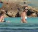 Julio Iglesias et son épouse Miranda passent de douces vacances à Punta Cana, en République Dominicaine. Janvier 2011