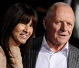 Anthony Hopkins et sa femme à l\'occasion de l\'avant-première du <em>Rite</em>, qui s\'est tenue dans l\'enceinte du Graumann\'s Chinese Theatre de Hollywood, à Los Angeles, le 26 janvier 2011.