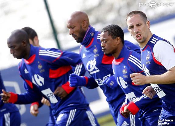 Chantal Jouanno n'a apparemment pas du tout digéré Knysna, et pas non plus l'intention de pardonner. Devenue ministre des Sports, elle enfonce notamment Patrice Evra et Franck Ribéry, deux des quatre joueurs sanctionnés.